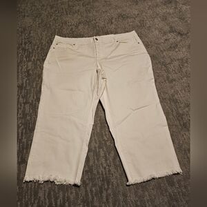 Elegant Women's Off-White Capris